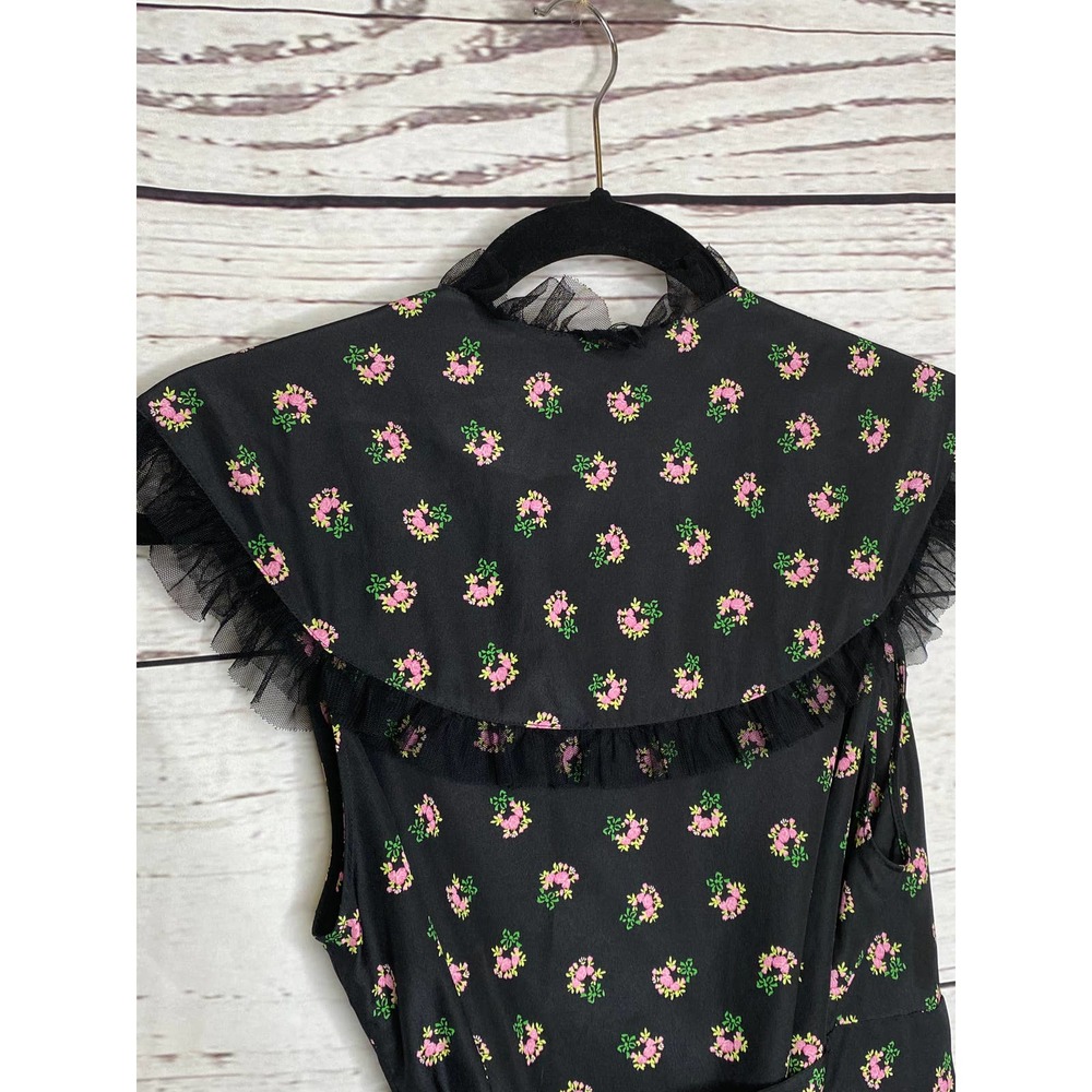 Betsey Johnson M Floral Black Wrap Top - Picture 7 of 9